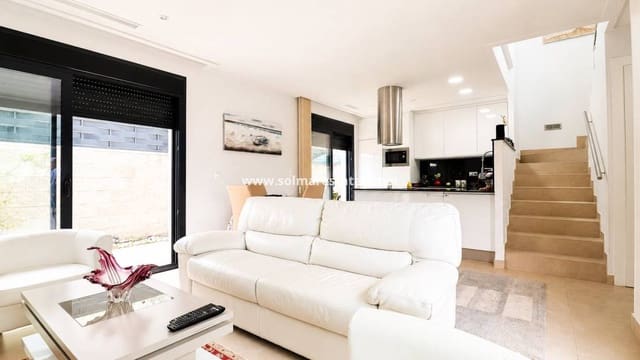 3 sovrum Villa till salu i Benijófar med pool - 415 000 € (Ref: 9919202)
