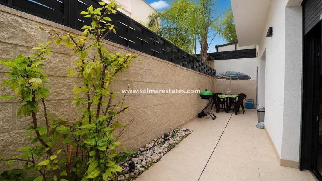 3 sovrum Villa till salu i Benijofar med pool - 415 000 € (Ref: 9919202)