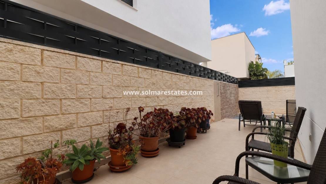 3 sovrum Villa till salu i Benijofar med pool - 415 000 € (Ref: 9919202)
