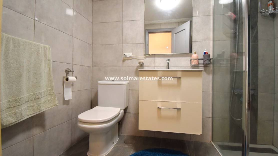 2 soverom Leilighet til salgs i Playa Flamenca med svømmebasseng - € 169 900 (Ref: 9919203)