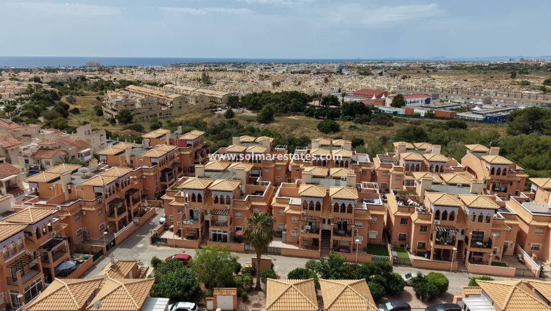 2 soverom Leilighet til salgs i Playa Flamenca med svømmebasseng - € 169 900 (Ref: 9919203)