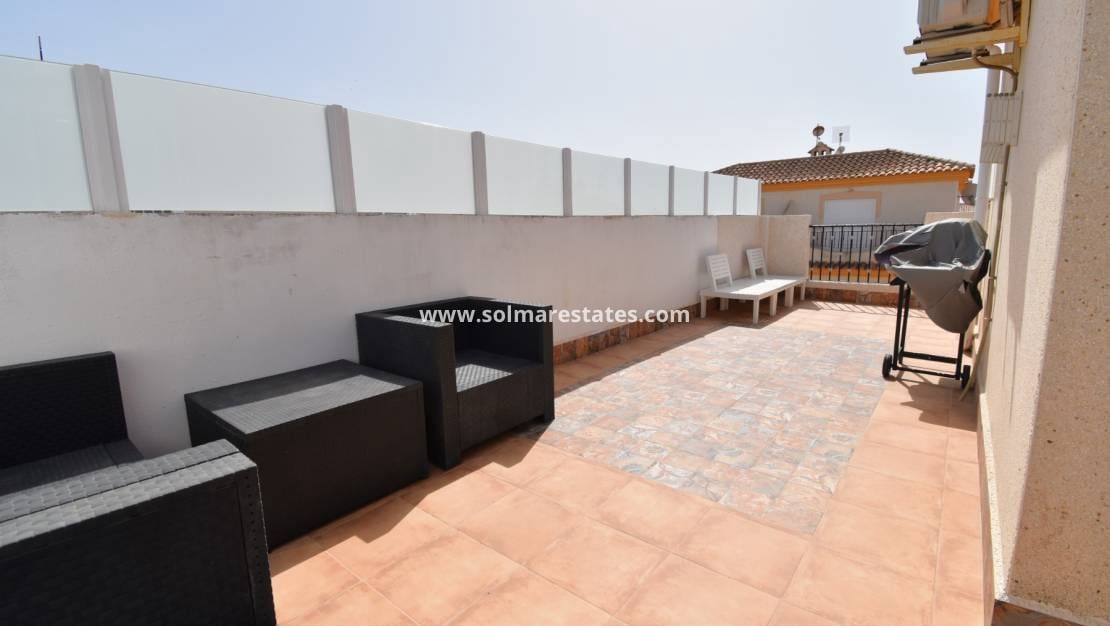 2 slaapkamer Halfvrijstaande villa te koop in Playa Flamenca met zwembad - € 225.000 (Ref: 9919204)