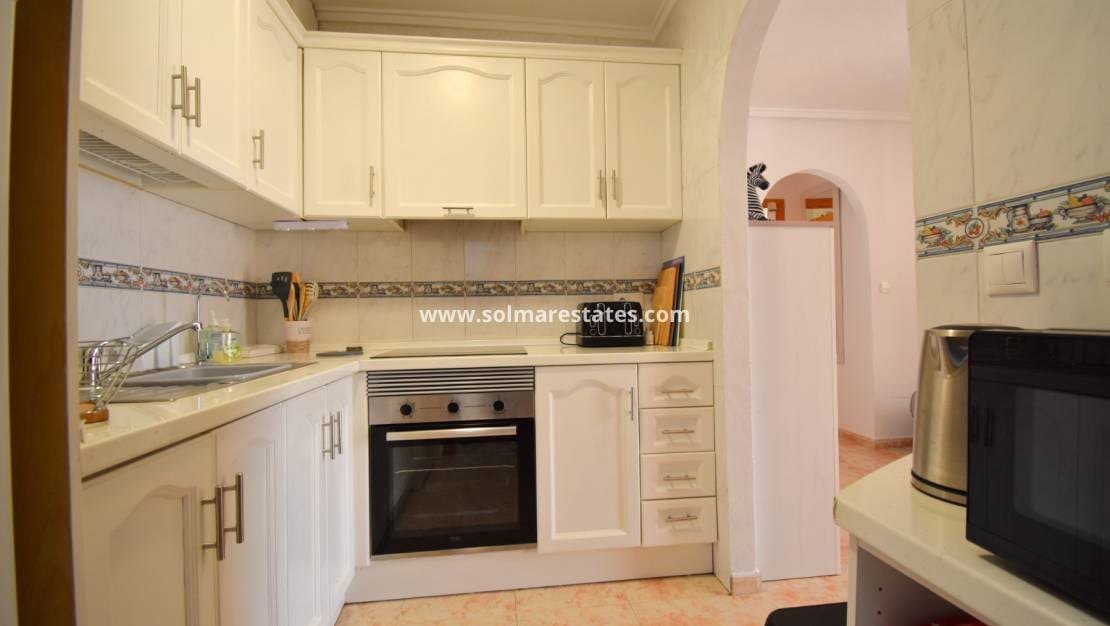2 slaapkamer Halfvrijstaande villa te koop in Playa Flamenca met zwembad - € 225.000 (Ref: 9919204)