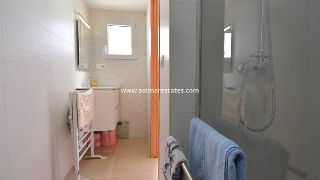 2 slaapkamer Halfvrijstaande villa te koop in Playa Flamenca met zwembad - € 225.000 (Ref: 9919204)