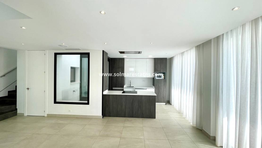 3 bedroom Villa for sale in Benijofar with pool - € 399,000 (Ref: 9922691)