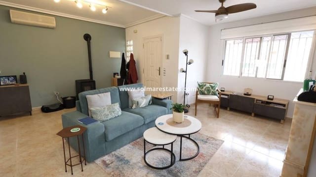 5 slaapkamer Villa te koop in Villamartin, Orihuela met zwembad - € 385.000 (Ref: 9922693)