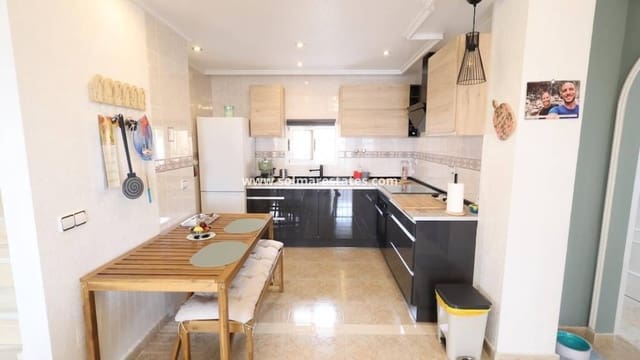 5 slaapkamer Villa te koop in Villamartin, Orihuela met zwembad - € 385.000 (Ref: 9922693)