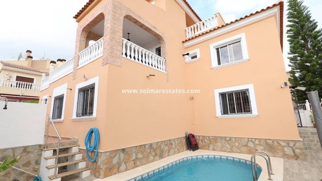 5 sypialnia Willa na sprzedaż w Villamartin z basenem - 385 000 € (Ref: 9922693)