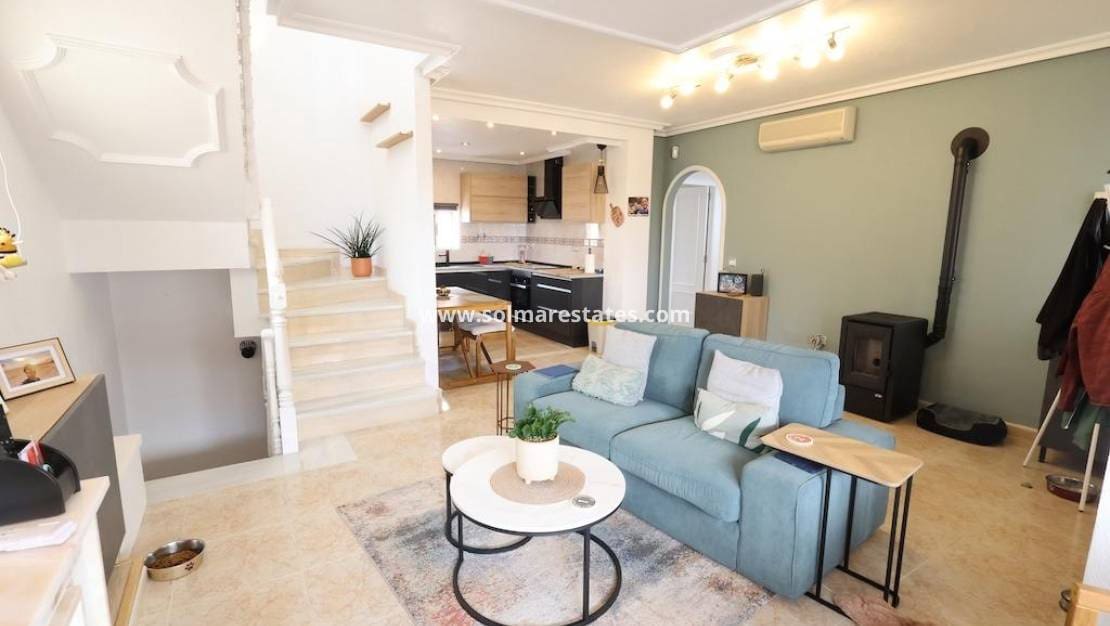 5 sypialnia Willa na sprzedaż w Villamartin z basenem - 385 000 € (Ref: 9922693)
