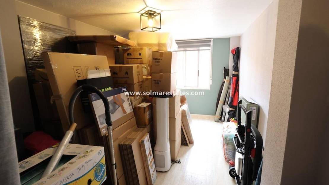 5 sypialnia Willa na sprzedaż w Villamartin z basenem - 385 000 € (Ref: 9922693)