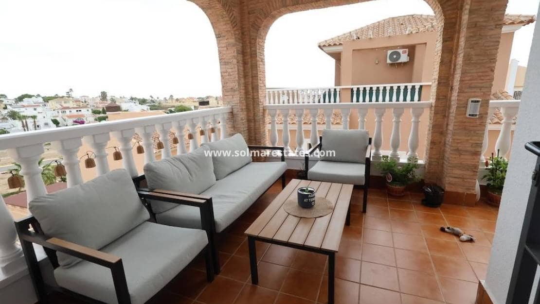5 sypialnia Willa na sprzedaż w Villamartin z basenem - 385 000 € (Ref: 9922693)