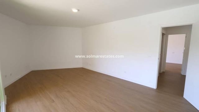 3 makuuhuone Huoneisto myytävänä paikassa La Zenia, Orihuela mukana uima-altaan - 295 000 € (Ref: 9922694)