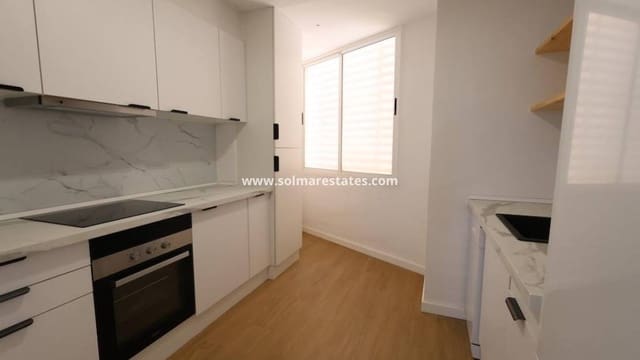 3 makuuhuone Huoneisto myytävänä paikassa La Zenia, Orihuela mukana uima-altaan - 295 000 € (Ref: 9922694)