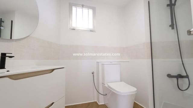 3 makuuhuone Huoneisto myytävänä paikassa La Zenia, Orihuela mukana uima-altaan - 295 000 € (Ref: 9922694)