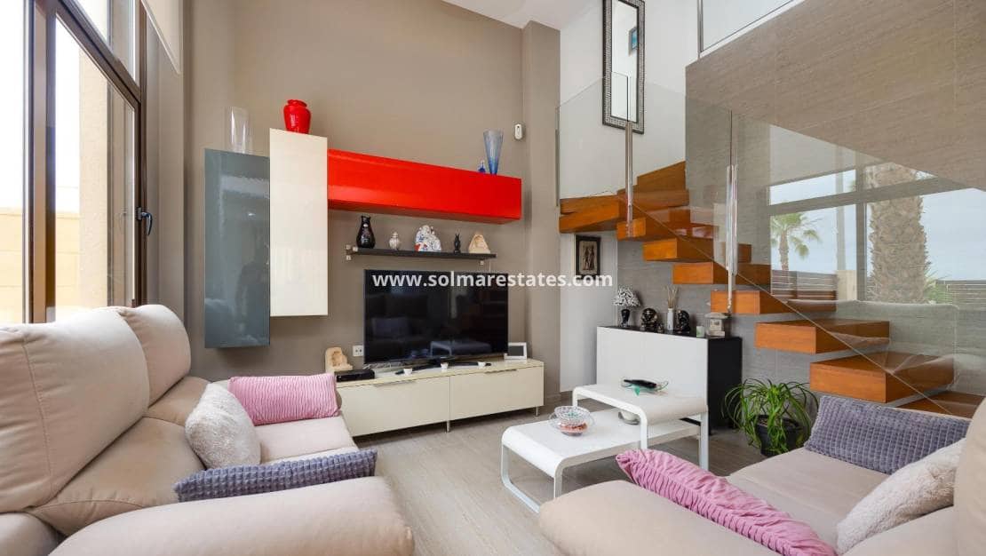3 Zimmer Villa zu verkaufen in Pueblo Bravo mit Pool - 394.969 € (Ref: 9922696)