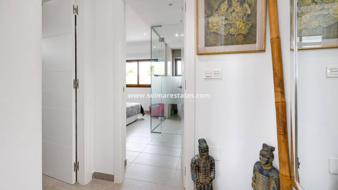 3 Zimmer Villa zu verkaufen in Pueblo Bravo mit Pool - 394.969 € (Ref: 9922696)