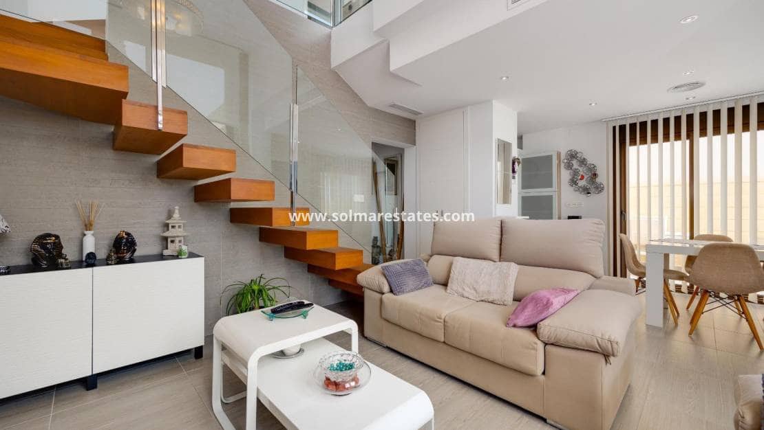 3 Zimmer Villa zu verkaufen in Pueblo Bravo mit Pool - 394.969 € (Ref: 9922696)
