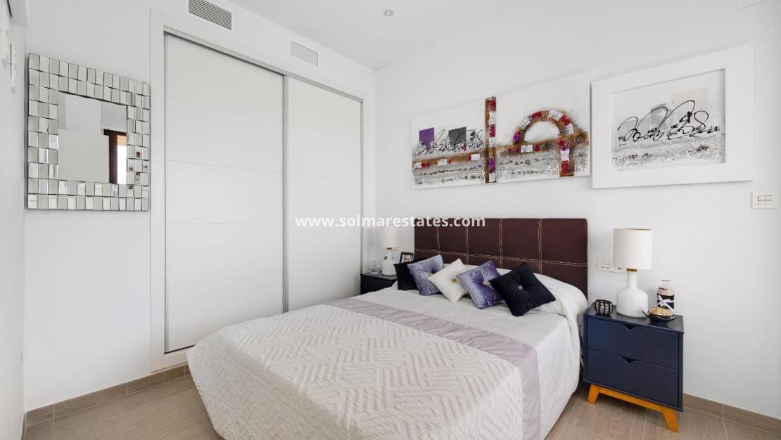 3 Zimmer Villa zu verkaufen in Pueblo Bravo mit Pool - 394.969 € (Ref: 9922696)