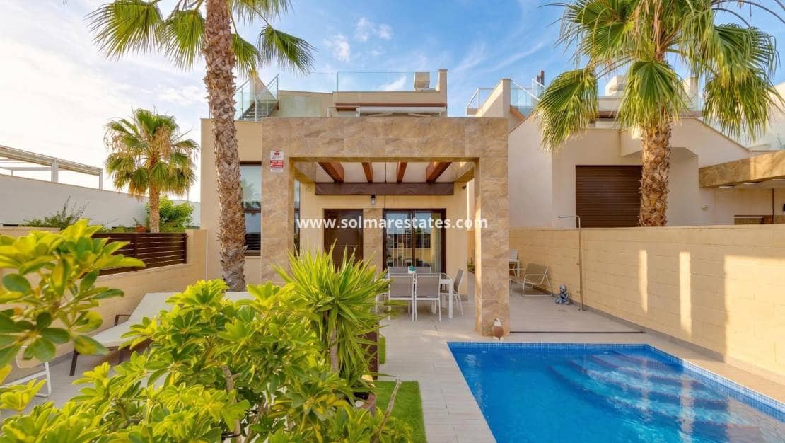 3 Zimmer Villa zu verkaufen in Pueblo Bravo mit Pool - 394.969 € (Ref: 9922696)