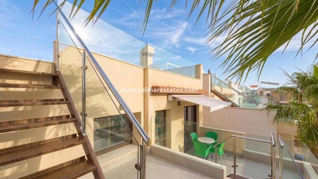 3 Zimmer Villa zu verkaufen in Pueblo Bravo mit Pool - 394.969 € (Ref: 9922696)