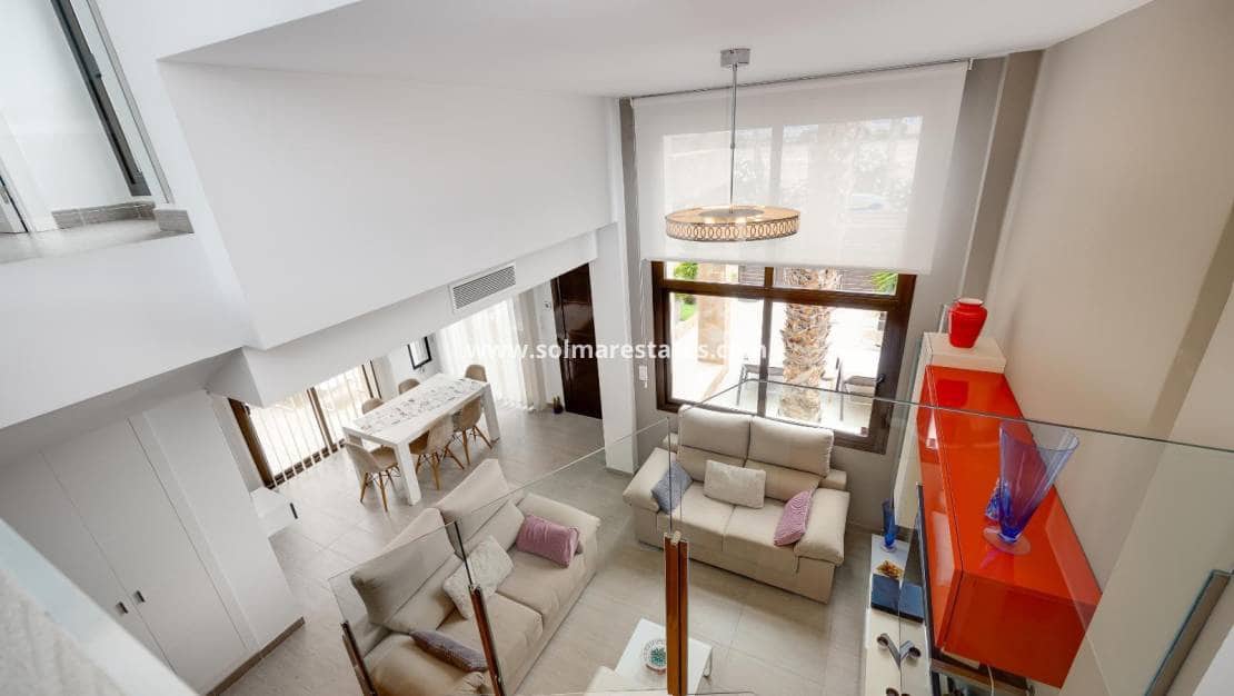 3 Zimmer Villa zu verkaufen in Pueblo Bravo mit Pool - 394.969 € (Ref: 9922696)