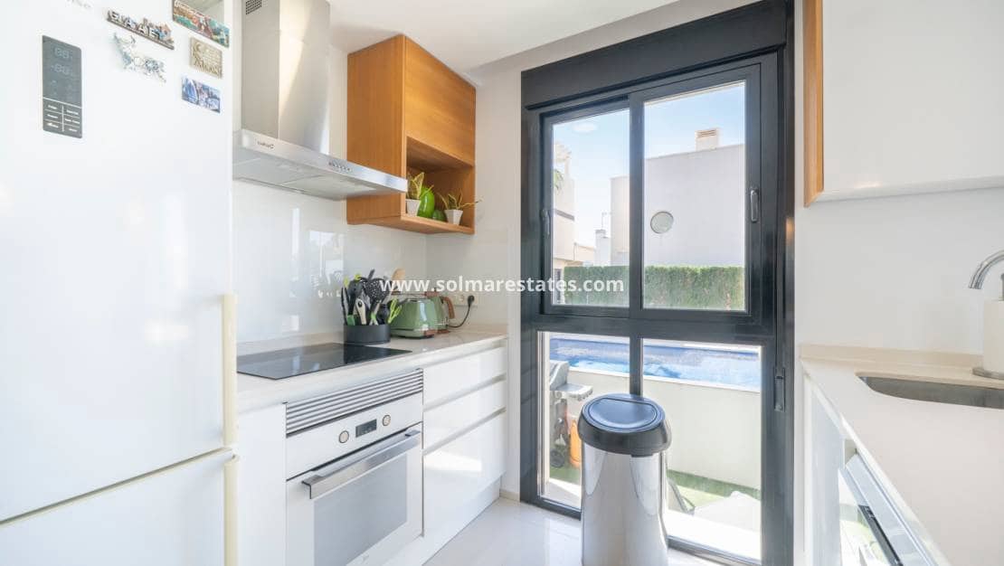 Chalet de 3 habitaciones en Doña Pepa en venta con piscina - 399.000 € (Ref: 9922699)