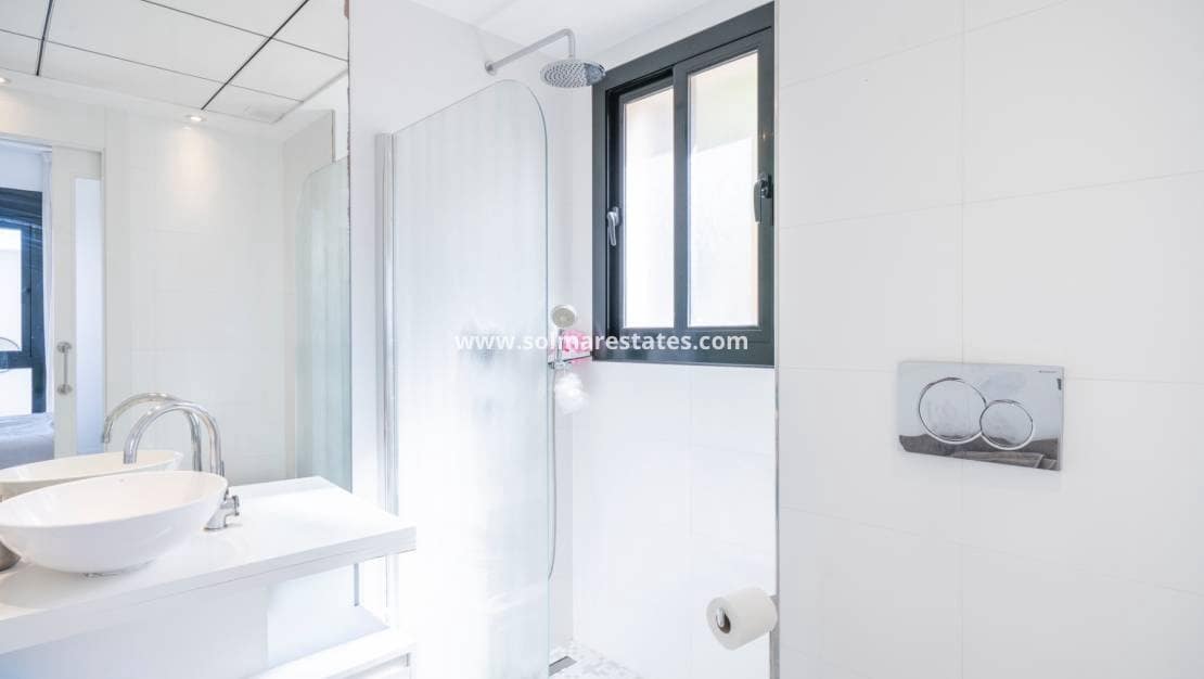 Chalet de 3 habitaciones en Doña Pepa en venta con piscina - 399.000 € (Ref: 9922699)