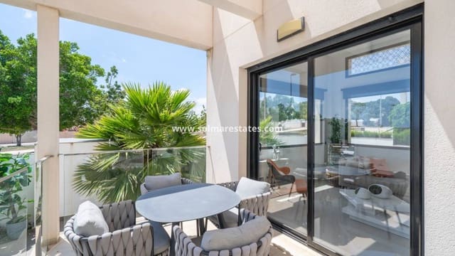Chalet de 3 habitaciones en Doña Pepa, Rojales en venta con piscina - 399.000 € (Ref: 9922699)
