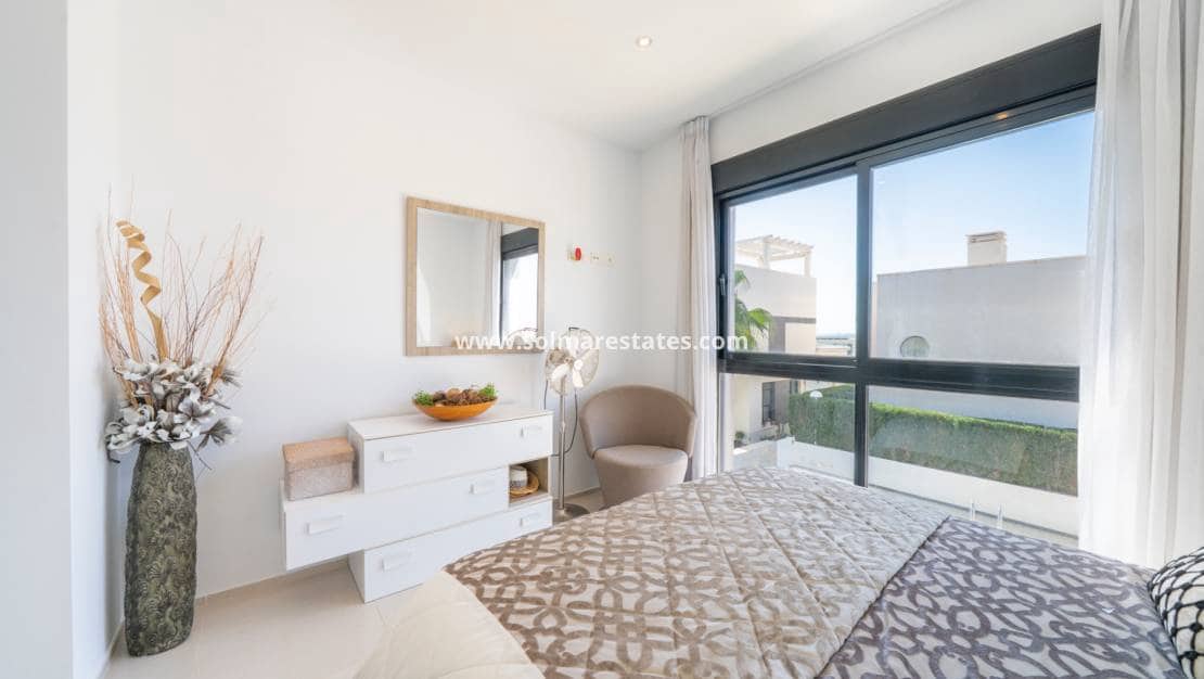 Chalet de 3 habitaciones en Doña Pepa en venta con piscina - 399.000 € (Ref: 9922699)