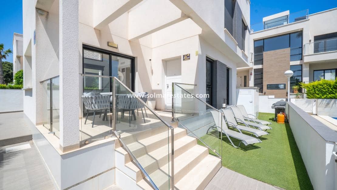 Chalet de 3 habitaciones en Doña Pepa en venta con piscina - 399.000 € (Ref: 9922699)