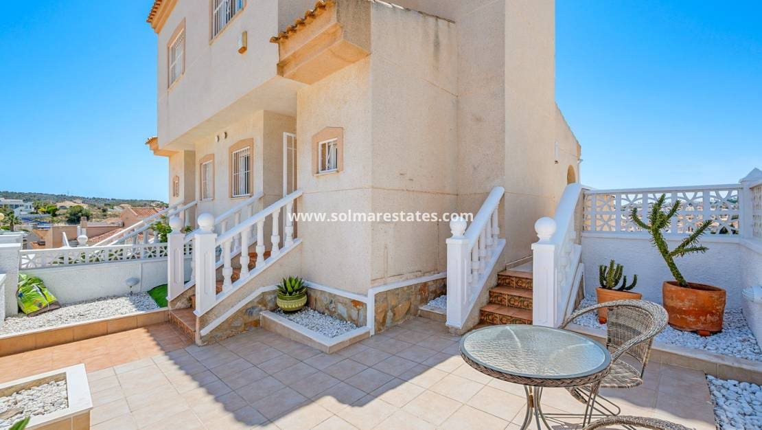 3 soveværelse Semi-Rækkehus til salg i La Marquesa med swimmingpool - € 269.000 (Ref: 9922700)