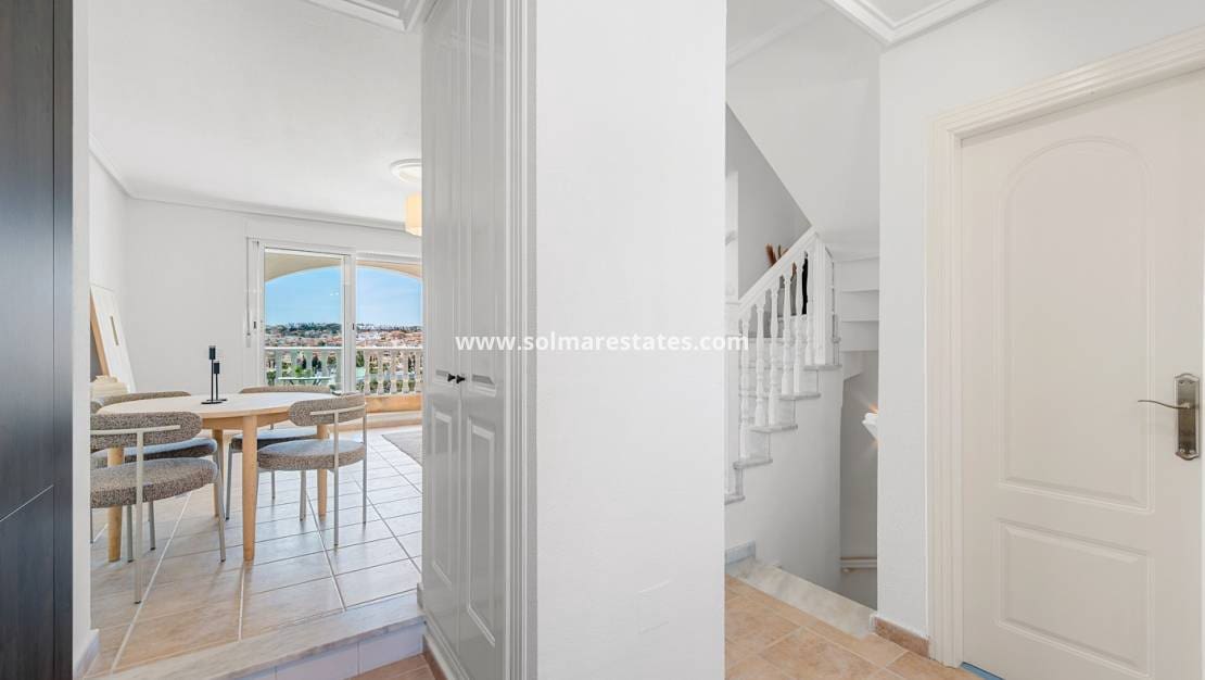 3 soveværelse Semi-Rækkehus til salg i La Marquesa med swimmingpool - € 269.000 (Ref: 9922700)