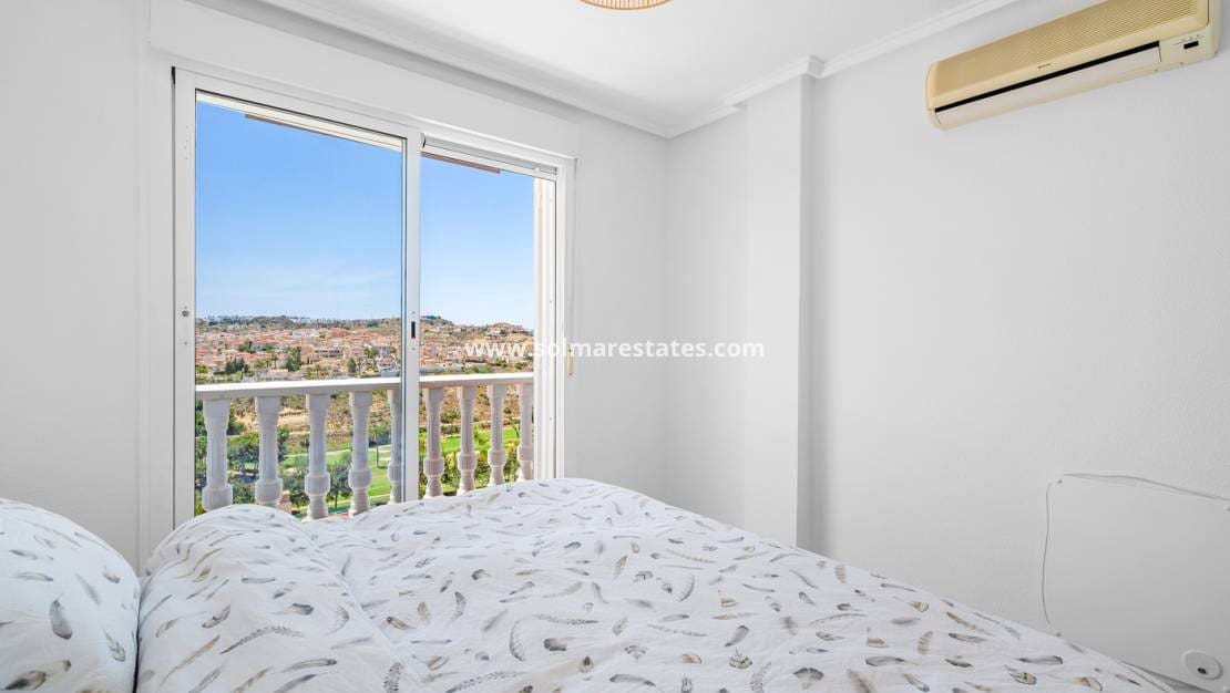 3 soveværelse Semi-Rækkehus til salg i La Marquesa med swimmingpool - € 269.000 (Ref: 9922700)