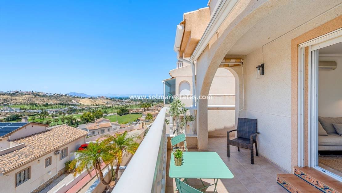 3 soveværelse Semi-Rækkehus til salg i La Marquesa med swimmingpool - € 269.000 (Ref: 9922700)