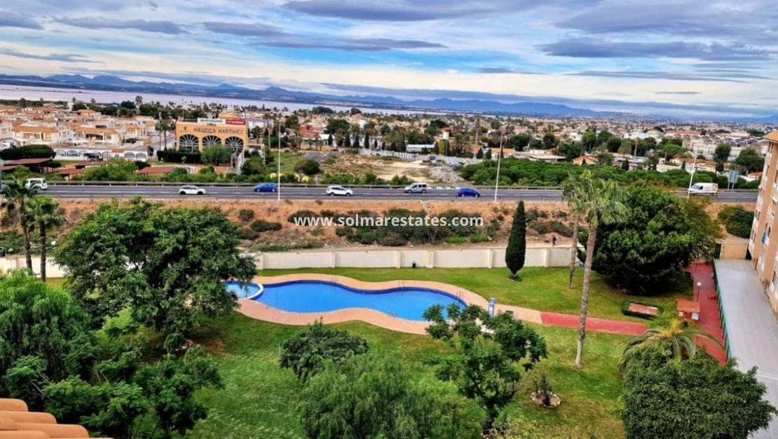 2 soverom Leilighet til salgs i Torrevieja med svømmebasseng - € 149 000 (Ref: 9922701)