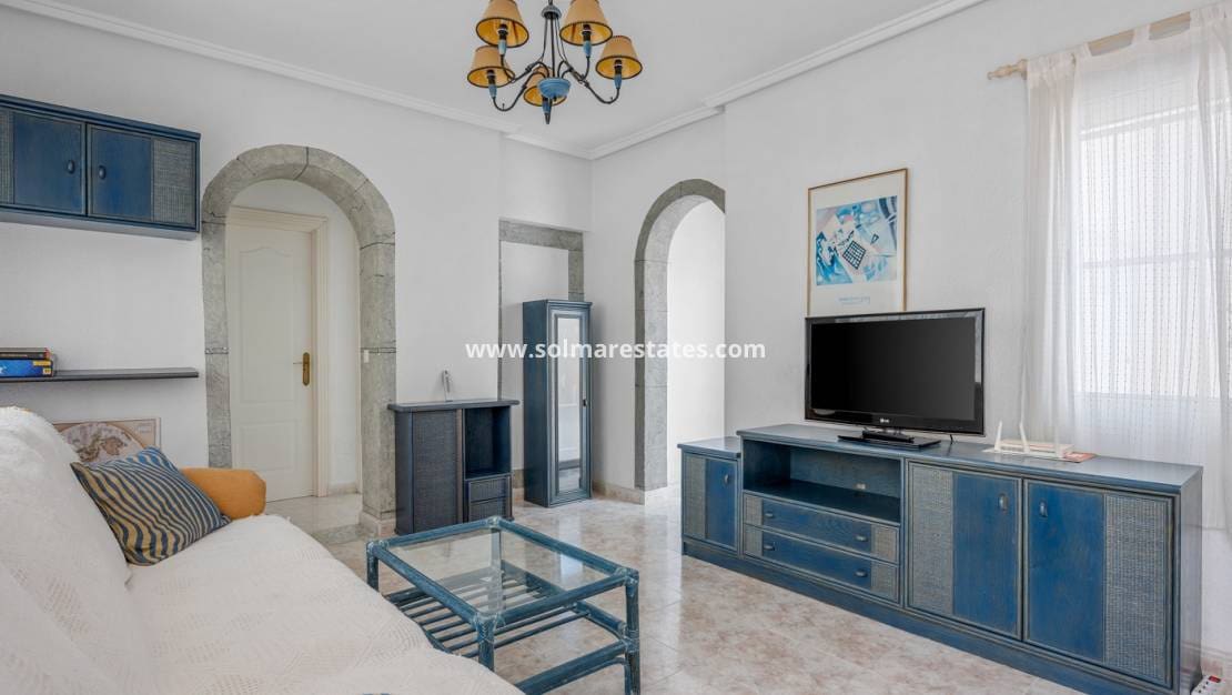 3 slaapkamer Rijtjeshuis te koop in La Marquesa met zwembad - € 209.000 (Ref: 9922703)