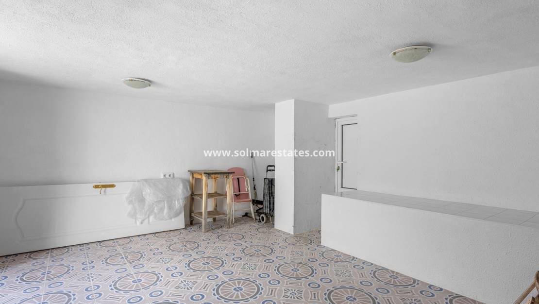 3 slaapkamer Rijtjeshuis te koop in La Marquesa met zwembad - € 209.000 (Ref: 9922703)