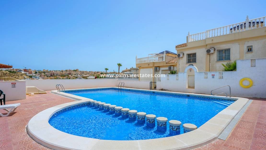 3 slaapkamer Rijtjeshuis te koop in La Marquesa met zwembad - € 209.000 (Ref: 9922703)