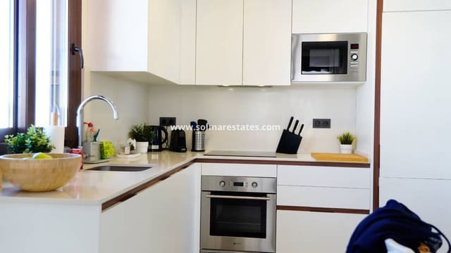 3 makuuhuone Huoneisto myytävänä paikassa Los Balcones mukana uima-altaan - 314 900 € (Ref: 9922829)