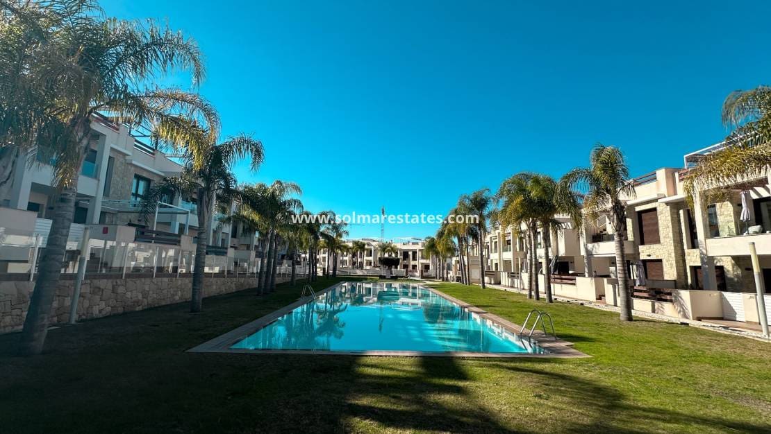 3 bedroom Apartment for sale in Los Balcones with pool - € 314,900 (Ref: 9922829)