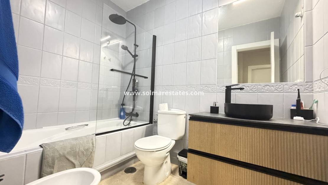 3 bedroom Villa for sale in Villamartin with pool - € 419,995 (Ref: 9925094)