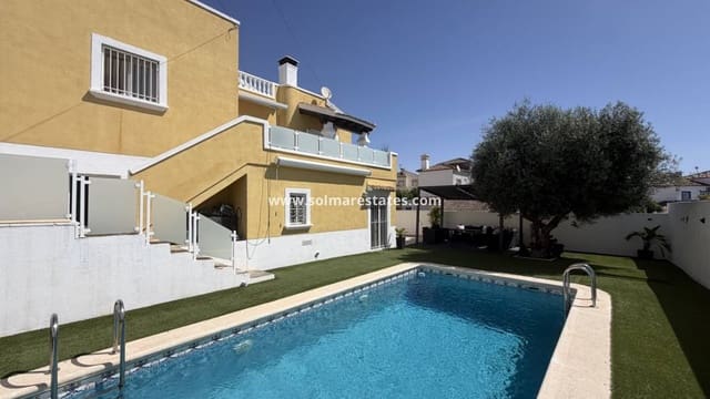 3 quarto Moradia para venda em Villamartin, Orihuela com piscina - 399 990 € (Ref: 9925094)