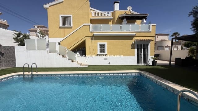 3 quarto Moradia para venda em Villamartin, Orihuela com piscina - 399 990 € (Ref: 9925094)