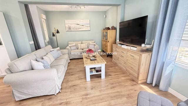 3 quarto Moradia para venda em Villamartin, Orihuela com piscina - 399 990 € (Ref: 9925094)
