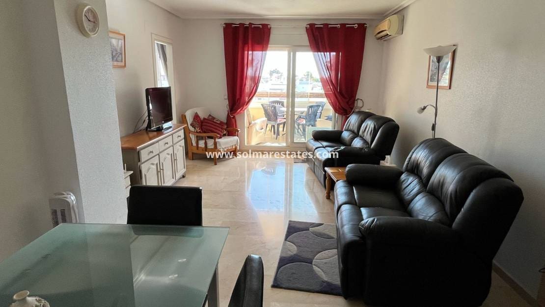 2 slaapkamer Appartement te koop in Playa Flamenca met zwembad - € 179.900 (Ref: 9929976)