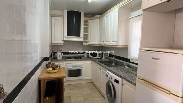 2 slaapkamer Appartement te koop in Playa Flamenca, Orihuela met zwembad - € 179.900 (Ref: 9929976)