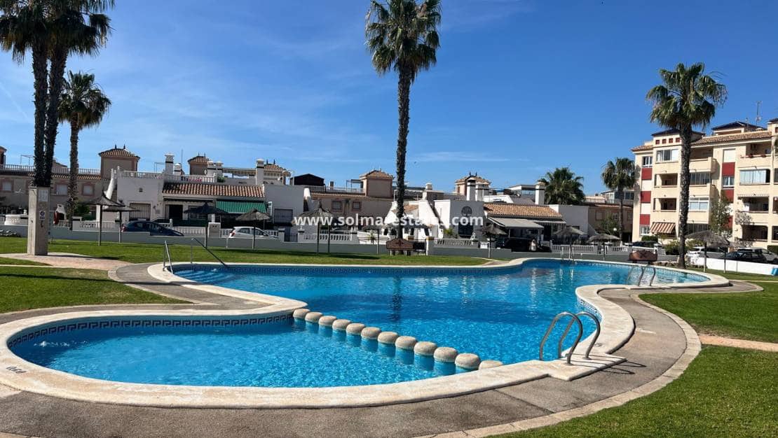 2 slaapkamer Appartement te koop in Playa Flamenca met zwembad - € 179.900 (Ref: 9929976)