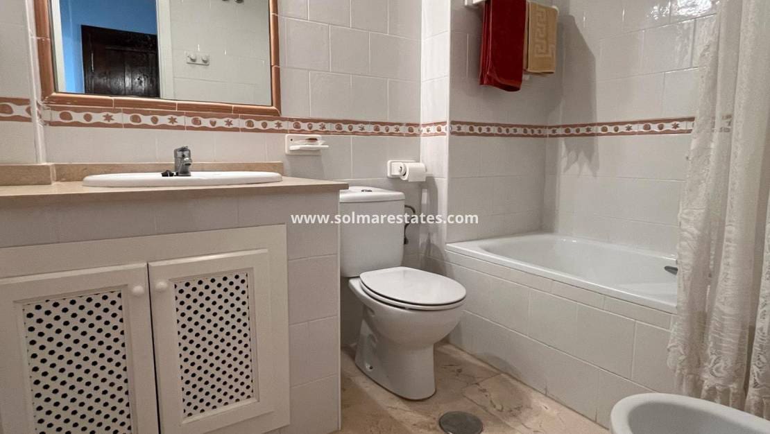 2 slaapkamer Appartement te koop in Playa Flamenca met zwembad - € 179.900 (Ref: 9929976)