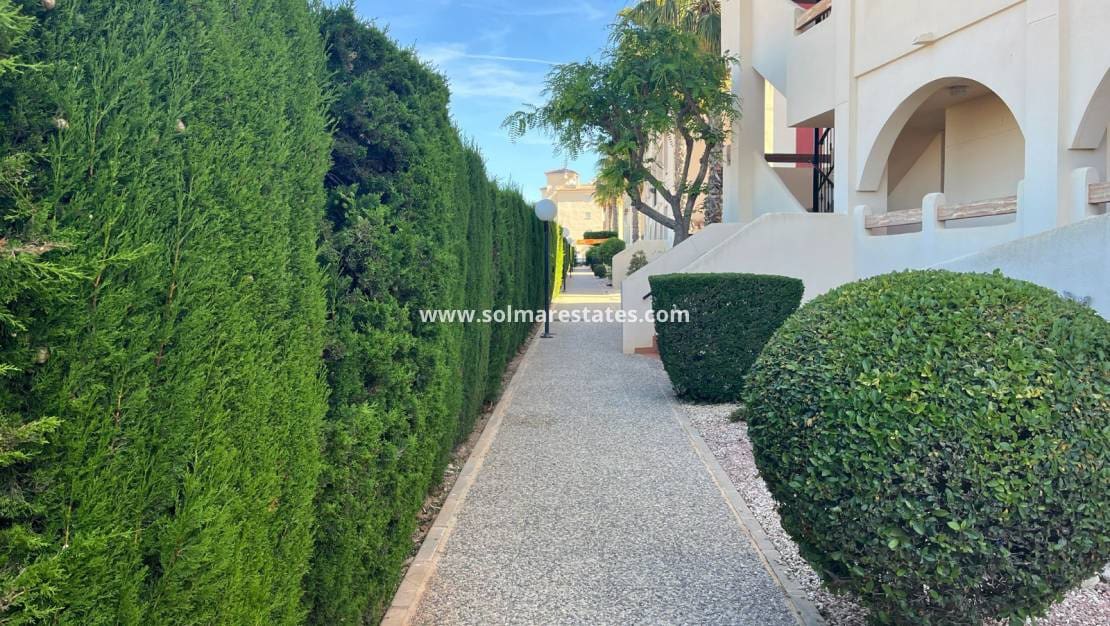 2 slaapkamer Appartement te koop in Playa Flamenca met zwembad - € 179.900 (Ref: 9929976)