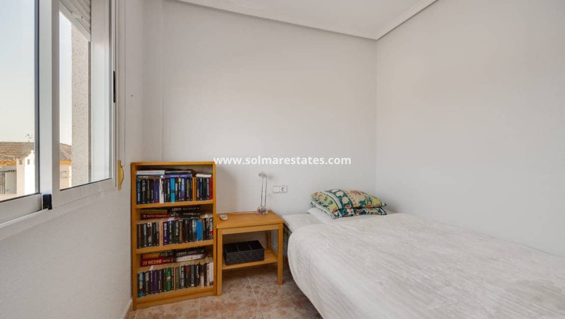 3 sypialnia Dom na sprzedaż w Playa Flamenca z basenem - 189 900 € (Ref: 9932288)